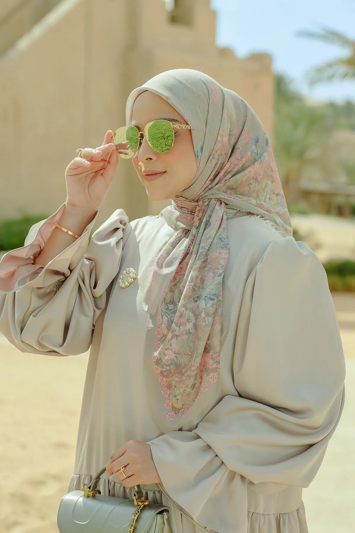 Al Qasr Square - Pottery
