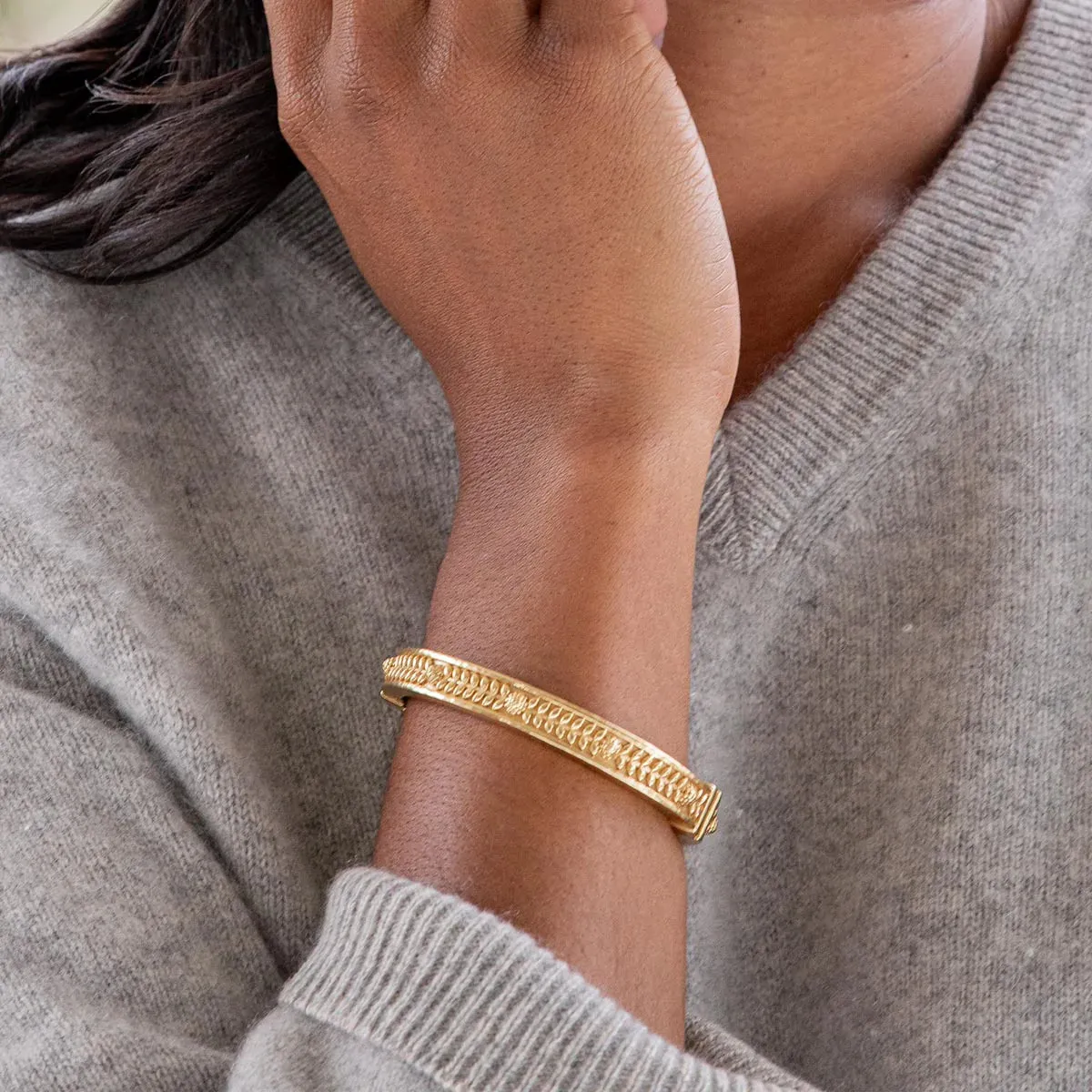 Bangle - Berry Vine Hinged - Small-Med
