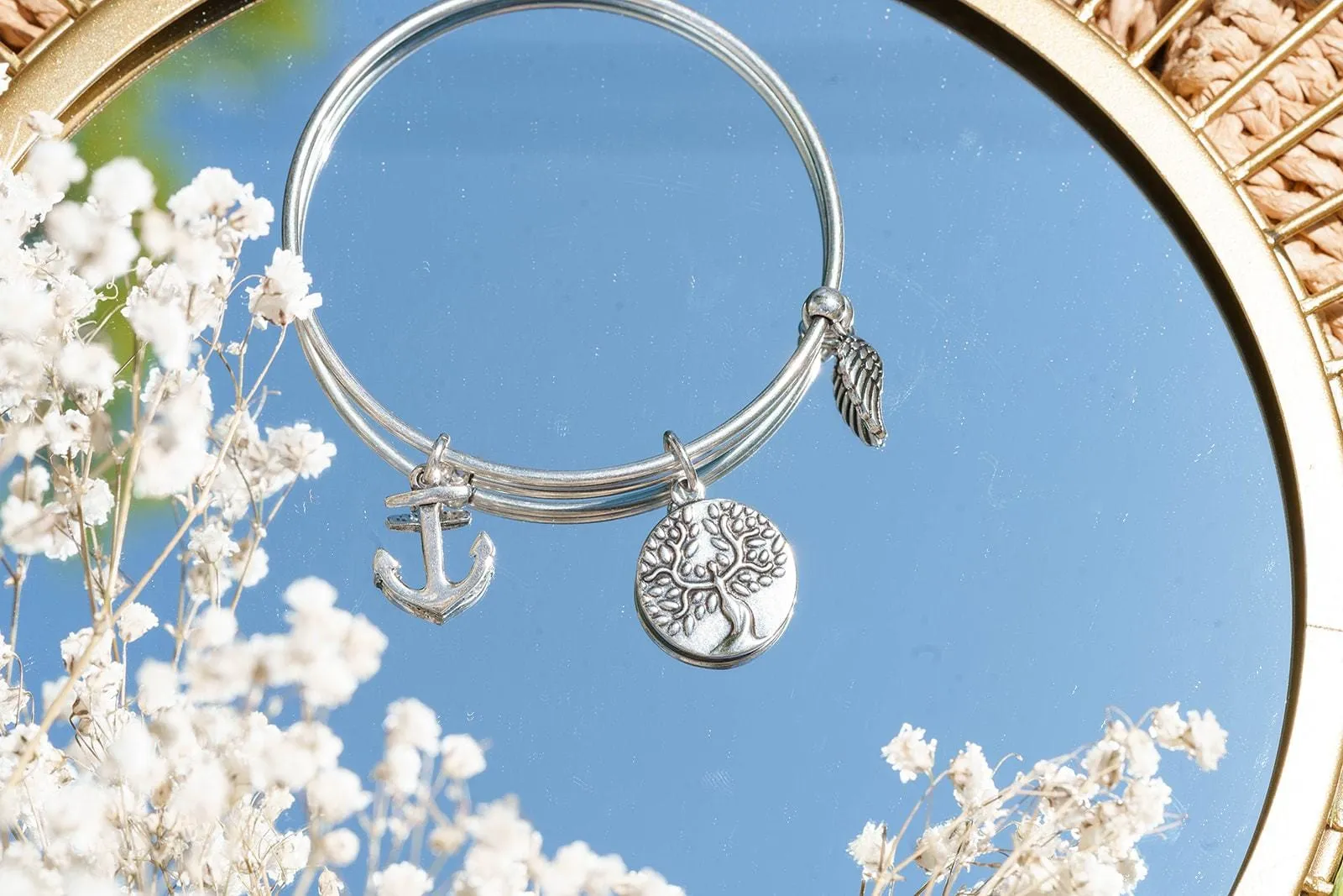 Chien: Charm Bracelet