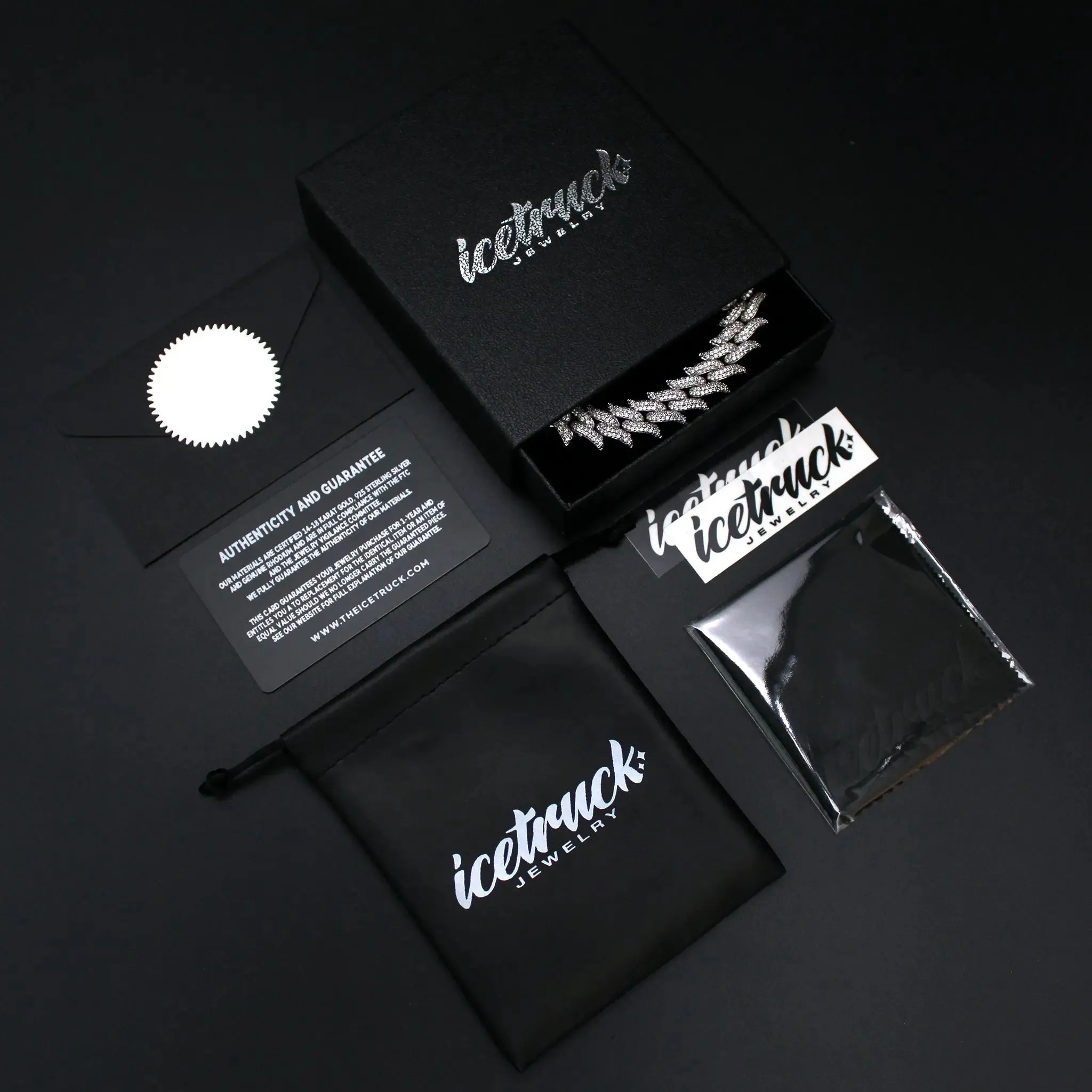 Round Cut Tennis Chain in White Gold