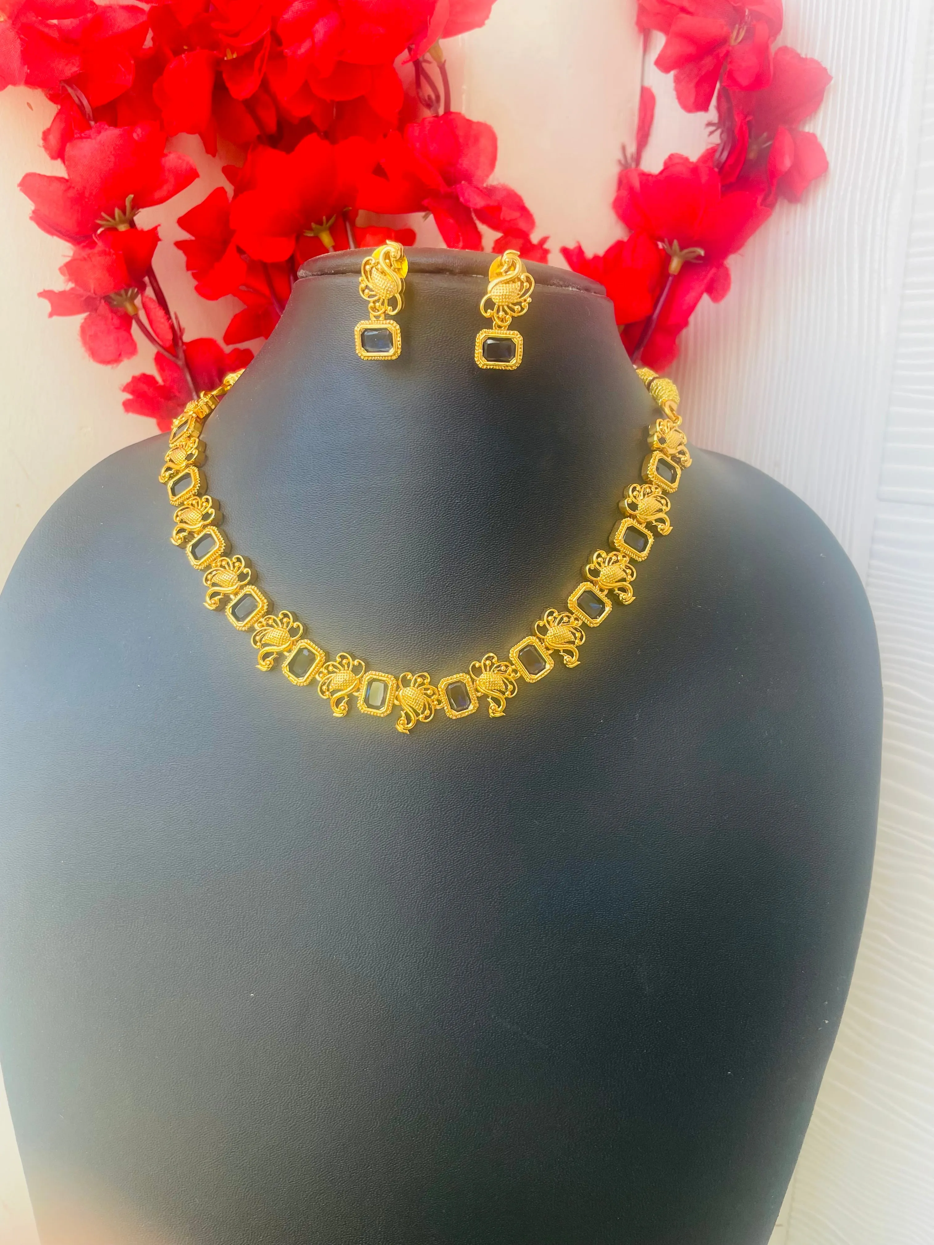 SAARA BLUE PREMIUM NECKLACE
